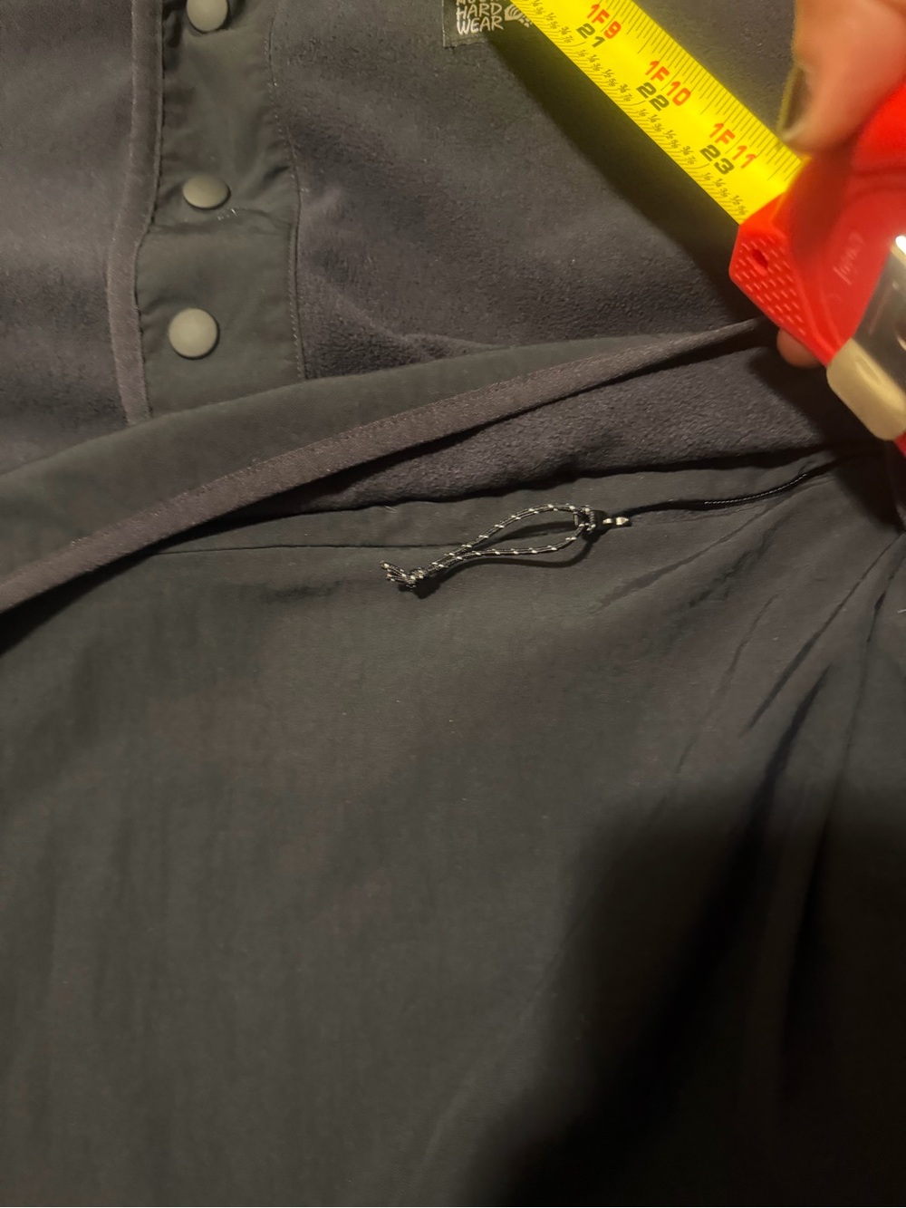 Mountain Hardwear Black Snap-Front Fleece Pullover - Picture 5 of 10